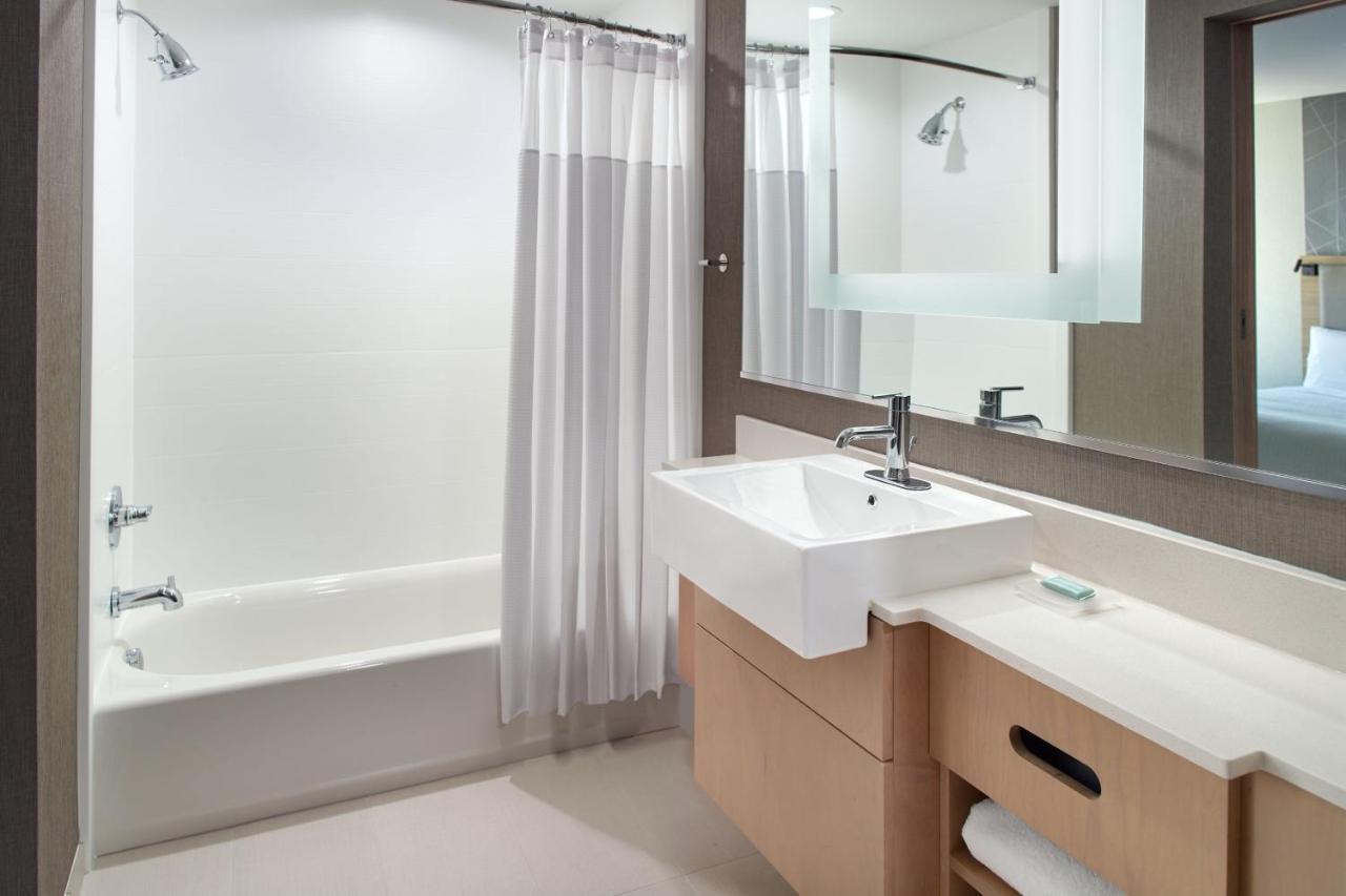 Springhill By Marriott Atlanta Northwest 3*